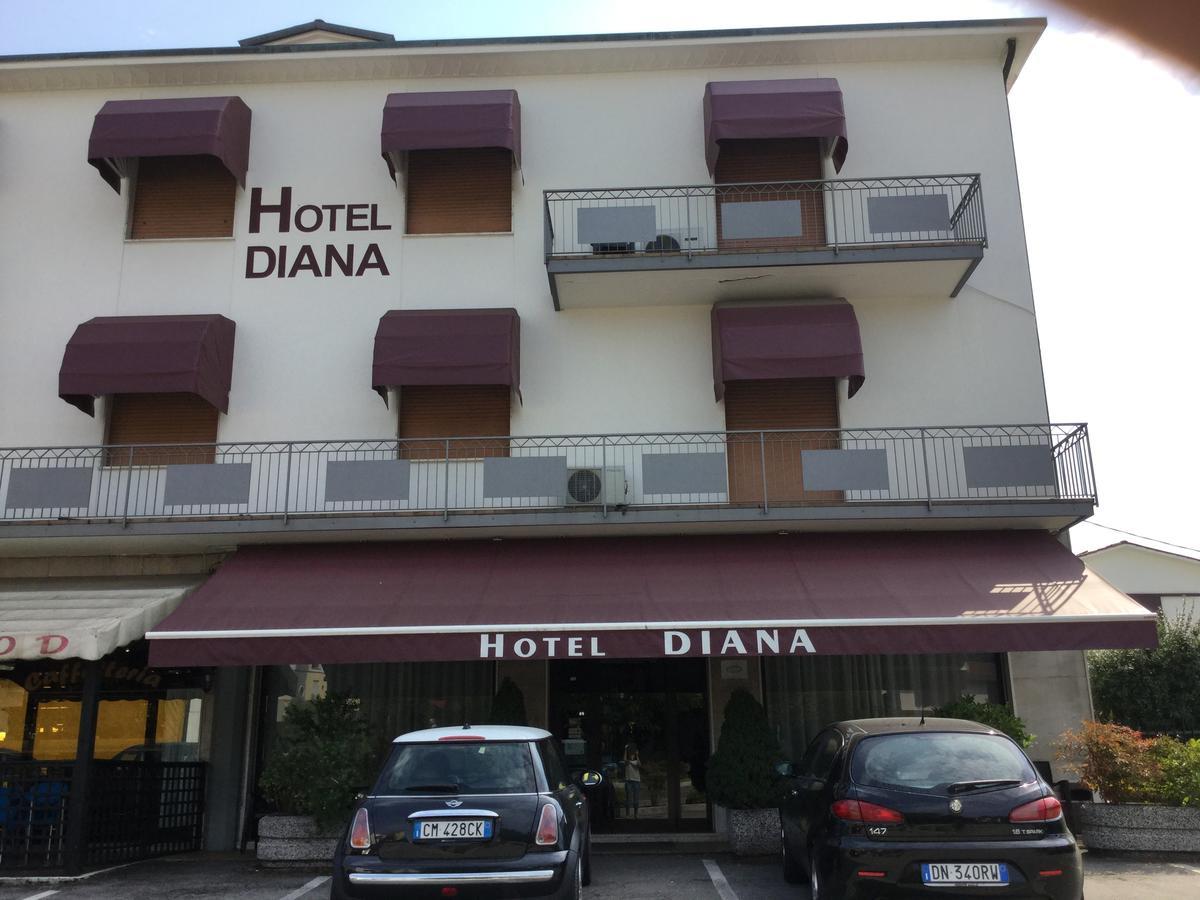 Albergo Diana Legnaro ภายนอก รูปภาพ
